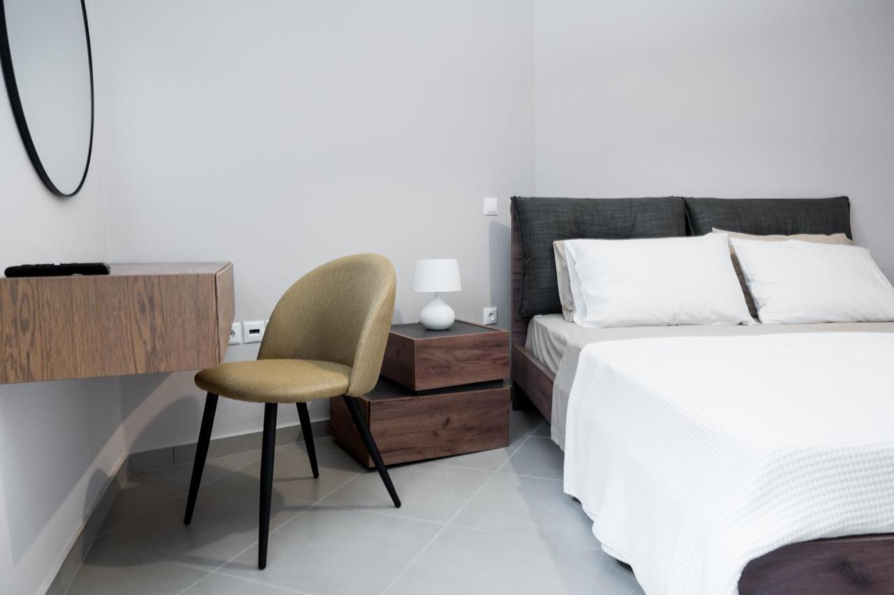 Meda Apartments Preveza Esterno foto