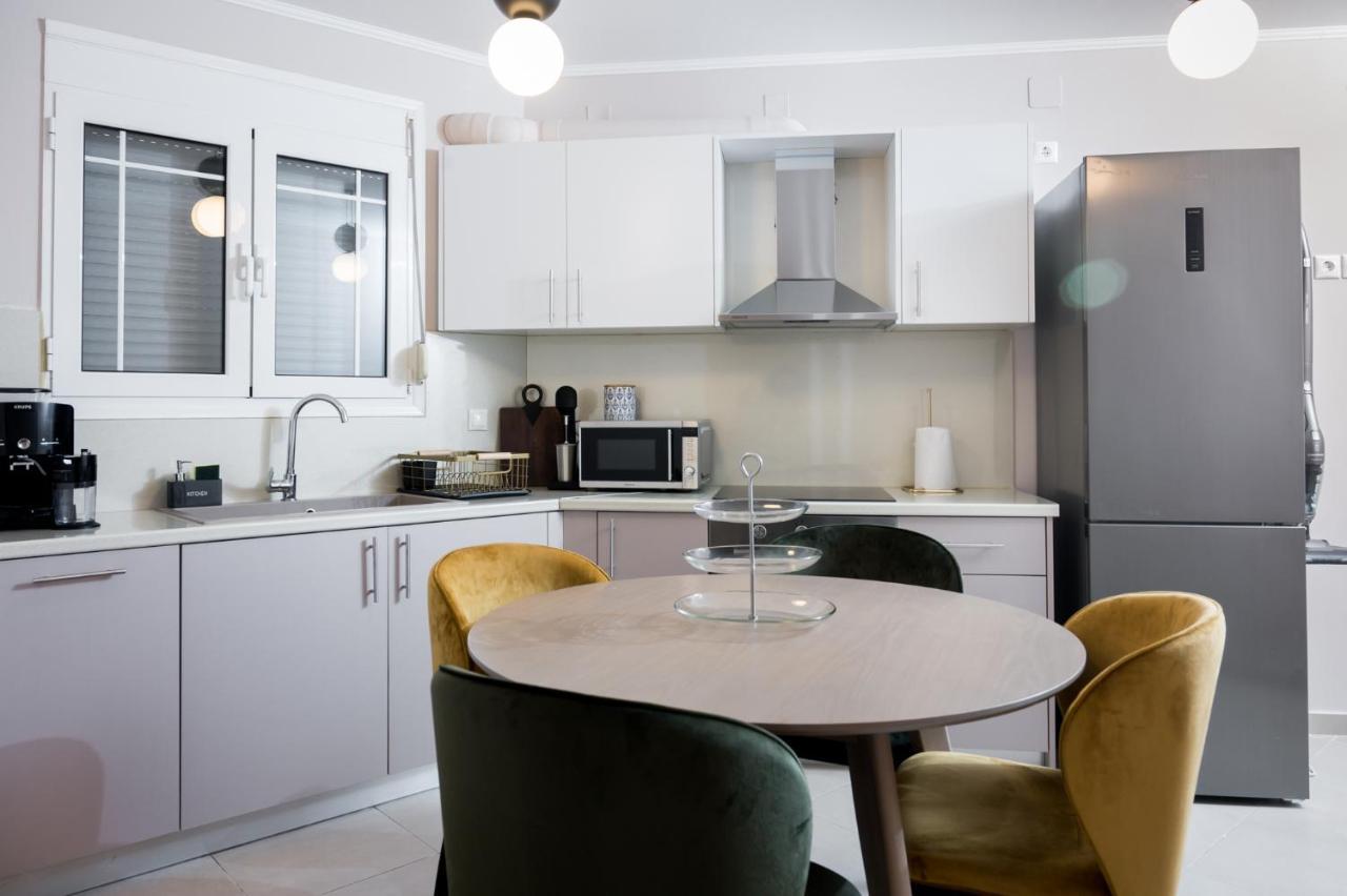 Meda Apartments Preveza Esterno foto